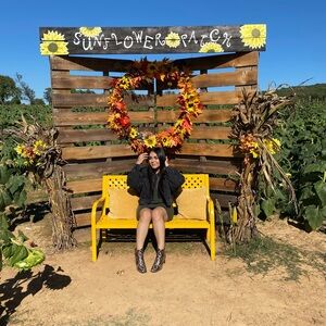 Meet your Posher, Luzelena